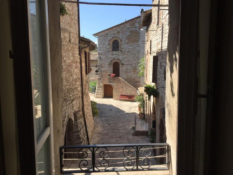 Appartamento Incantevole In Pieno Centro Storico Assisi Esterno foto